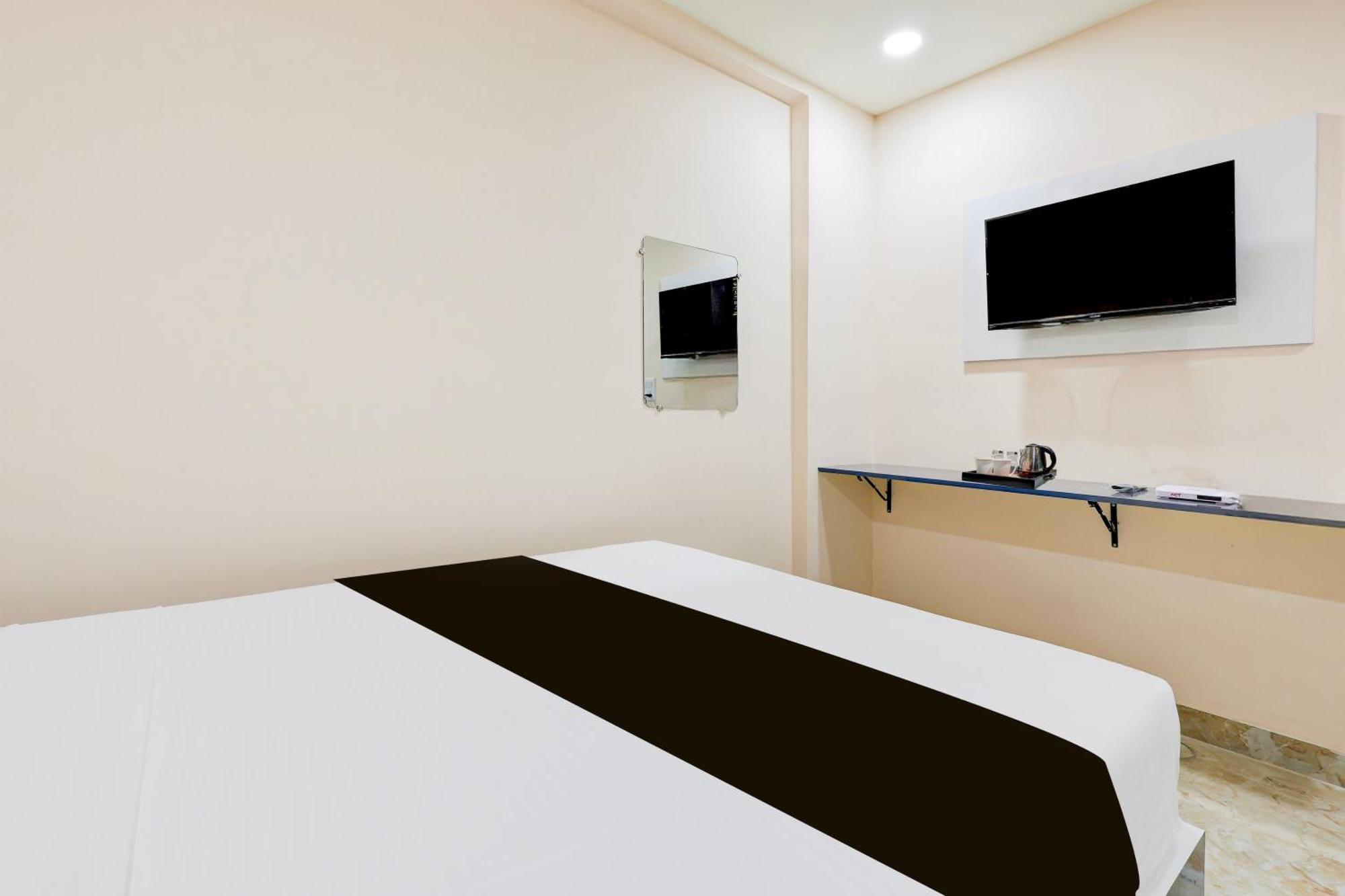 Super Townhouse Mvp Sector With Kailasagiri Hill View Pedda Waltair Екстериор снимка