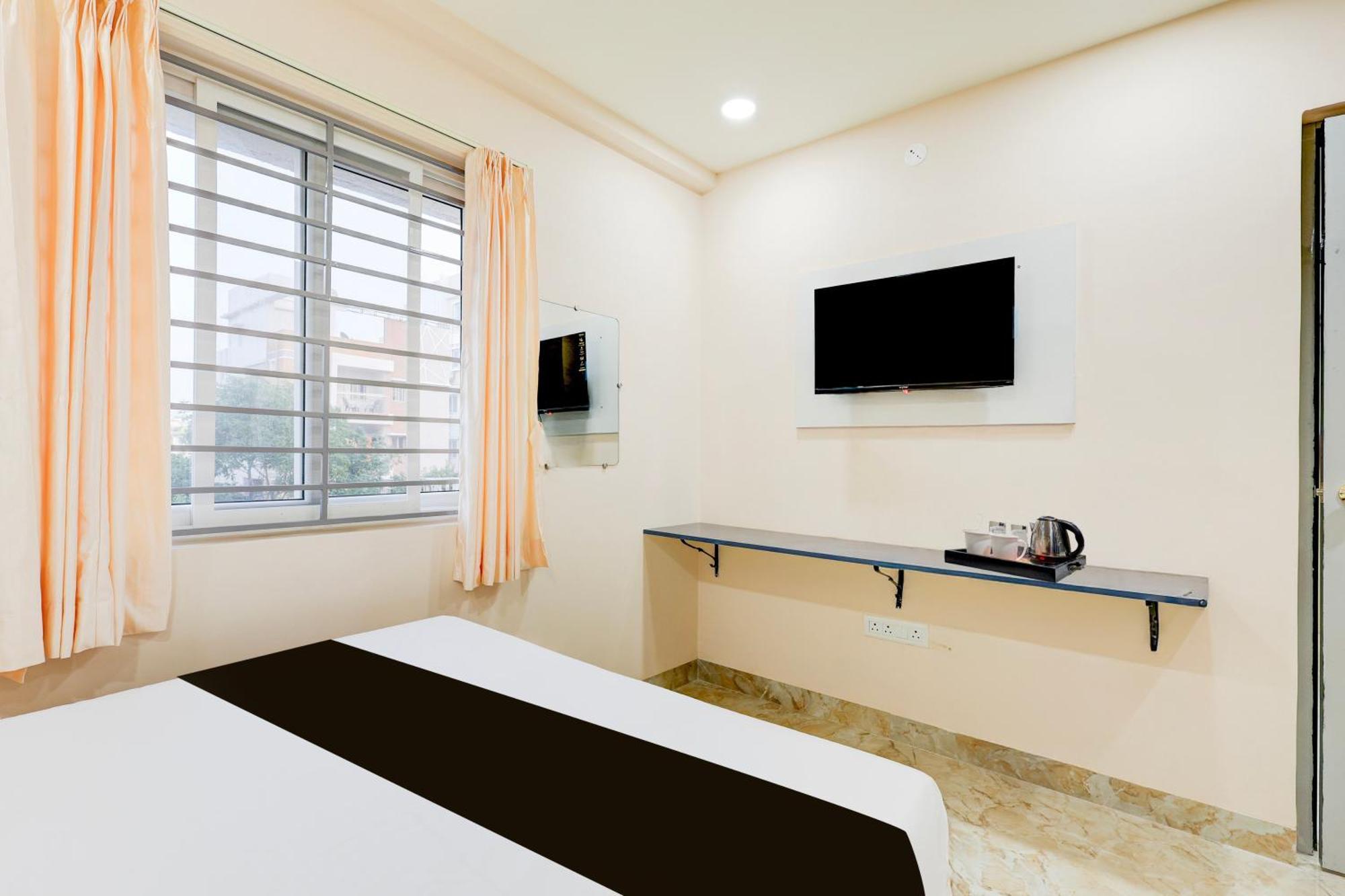 Super Townhouse Mvp Sector With Kailasagiri Hill View Pedda Waltair Екстериор снимка