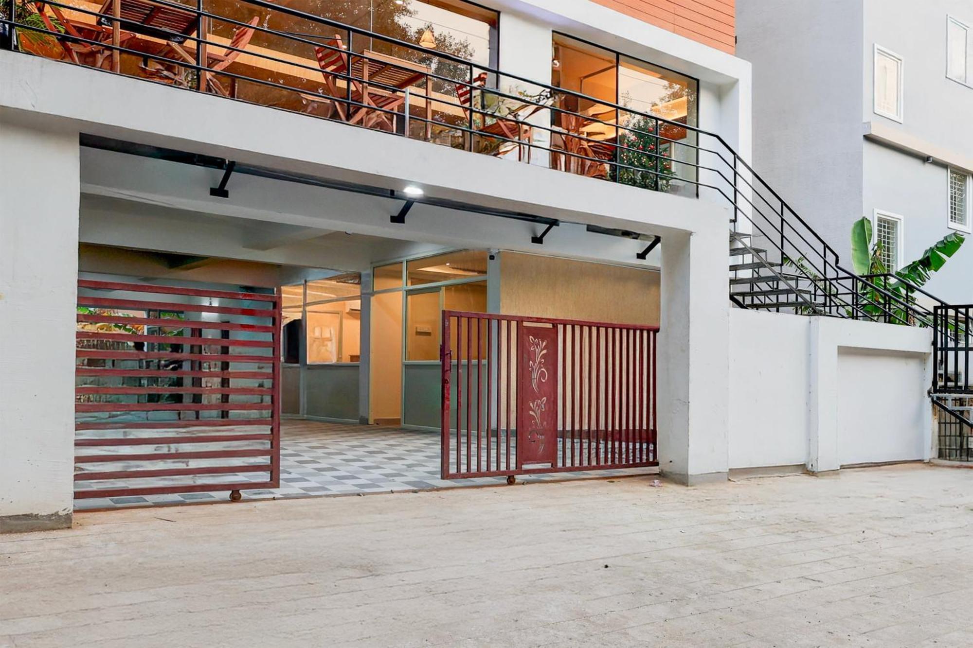 Super Townhouse Mvp Sector With Kailasagiri Hill View Pedda Waltair Екстериор снимка